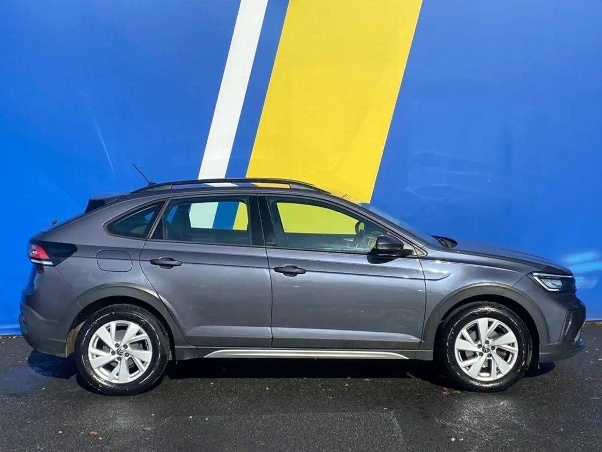 Volkswagen Taigo LIFE 1.0 TSI // MULTIMEDIA DISPLA - Image 3