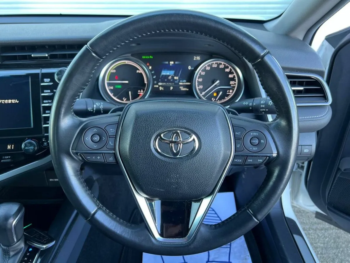 Toyota Camry G-LEATHER PACKAGE 2.5 HYBRID AUTO // - Image 4