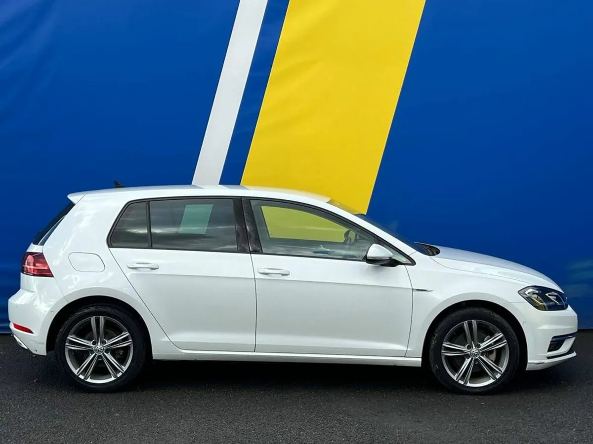 Volkswagen Golf HIGHLINE 1.4 TSI AUTO // LEATHER H - Image 2