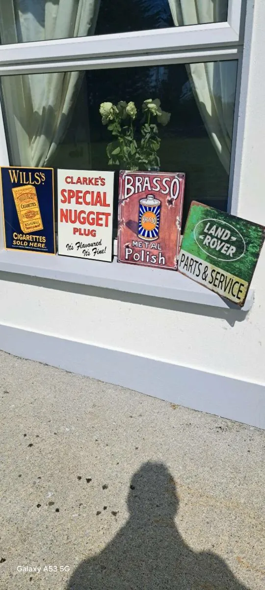 All signs  €17 each - Image 1