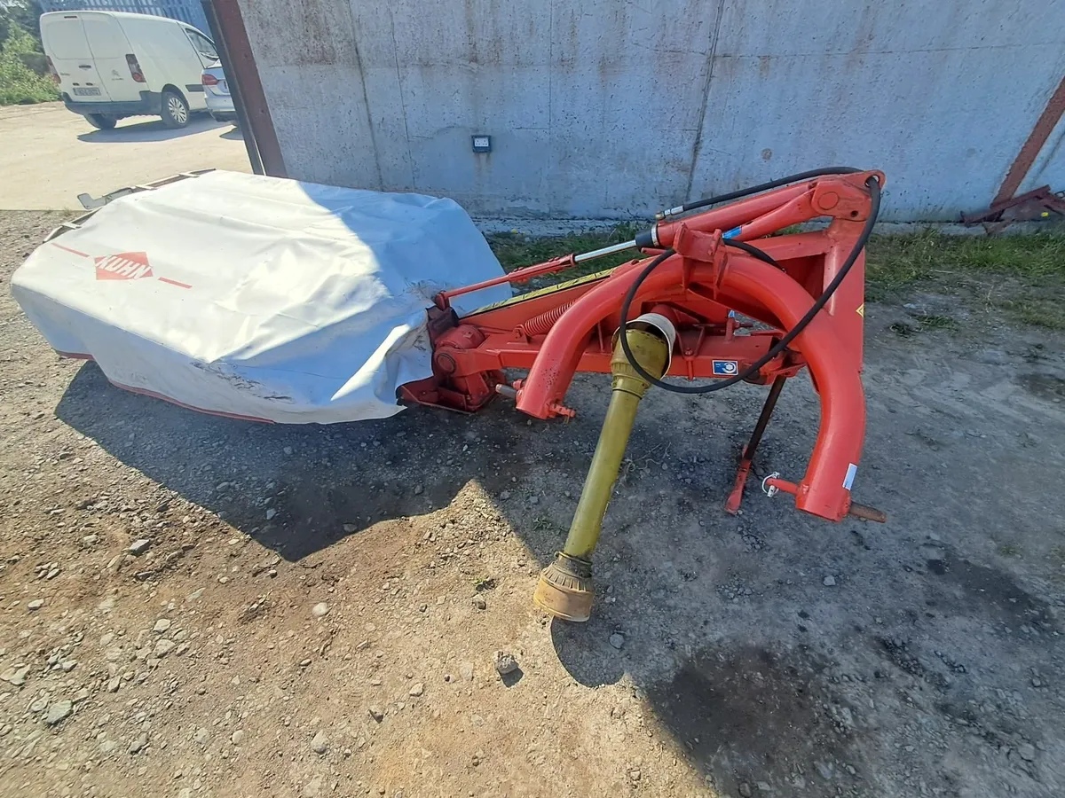 Kuhn gmd 55 disc mower - Image 2
