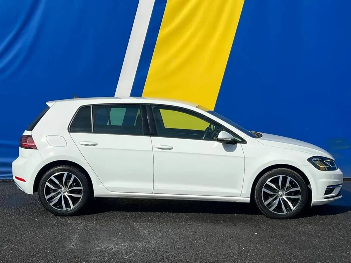 Volkswagen Golf HIGHLINE 1.4 TSI AUTO // APPLE CAR - Image 4