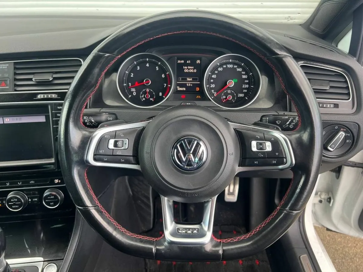 Volkswagen Golf GTI 2.0 TSI AUTO // SERVICE HISTOR - Image 4
