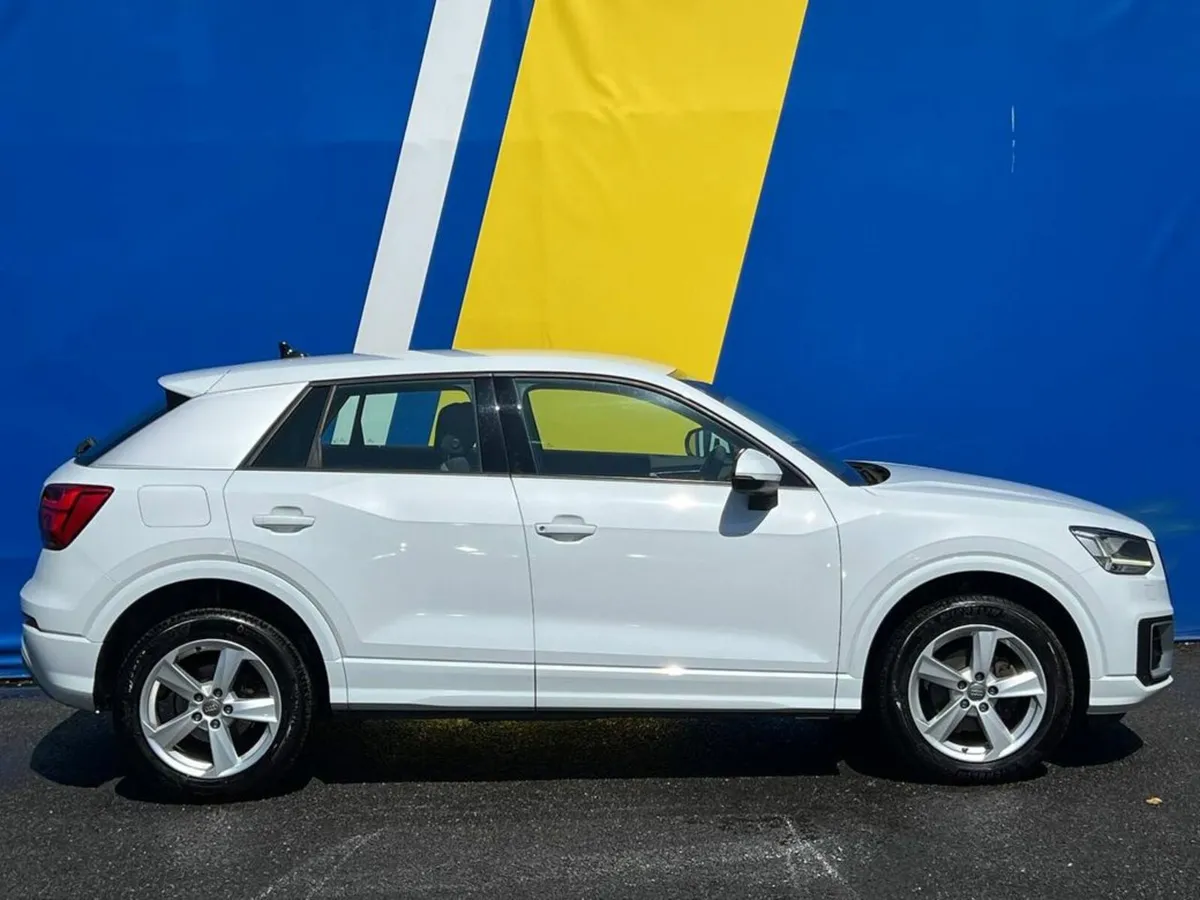 Audi Q2 SPORT 1.0 TFSI 30 AUTO // APPLE CARPLAY/AN - Image 2