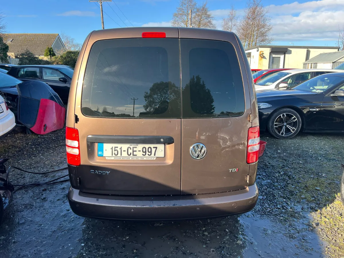 2015 Vw Caddy Maxi 1.6 Tdi driving - Image 4