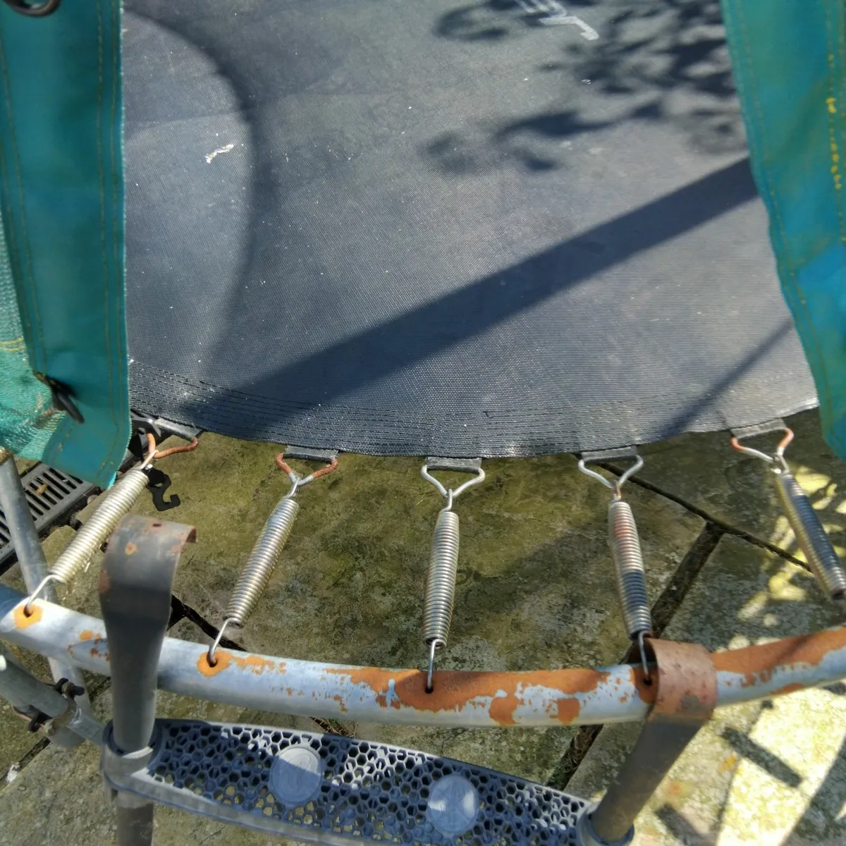 Trampoline free - Image 1