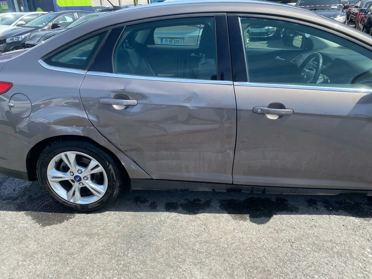 Ford Focus 2012 !! Driver's side rear - Image 4