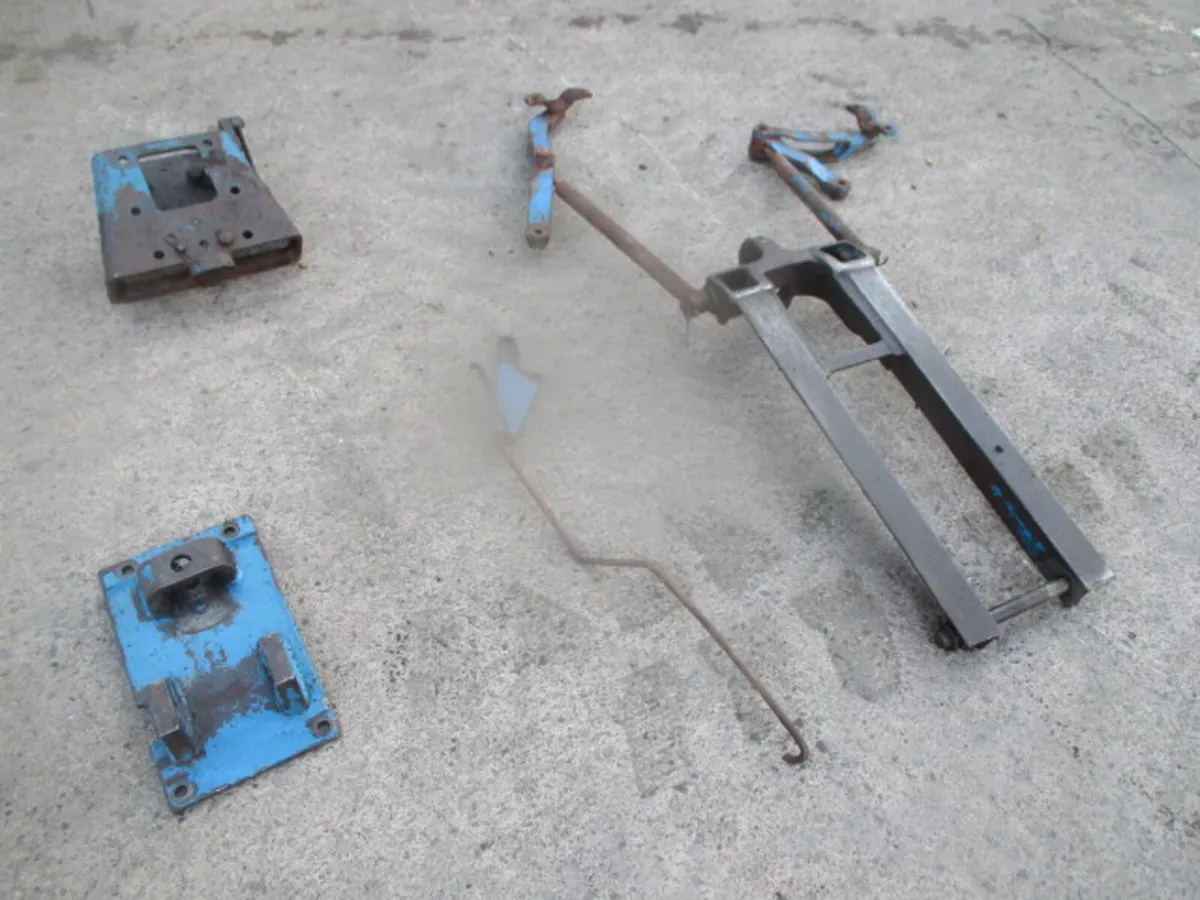 Complete Ford 4000 - 4600 Hitch - Image 1