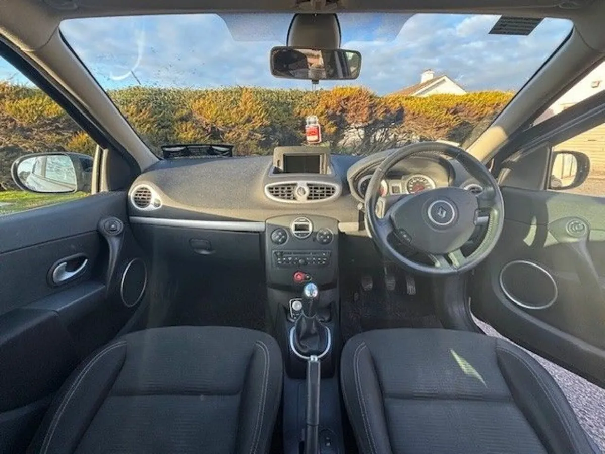 Renault Clio 2012 - Image 3