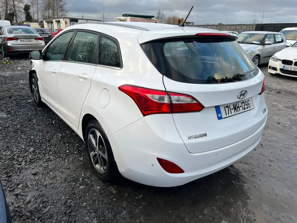 2017 Hyundai I30 1.6 Diesel Drive Away - Image 2