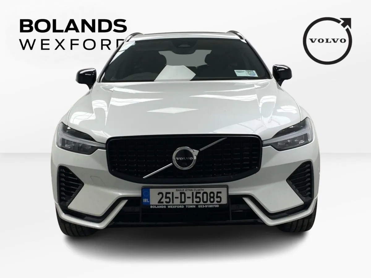 Volvo XC60 T6 AWD Phev Plus Dark - Image 3