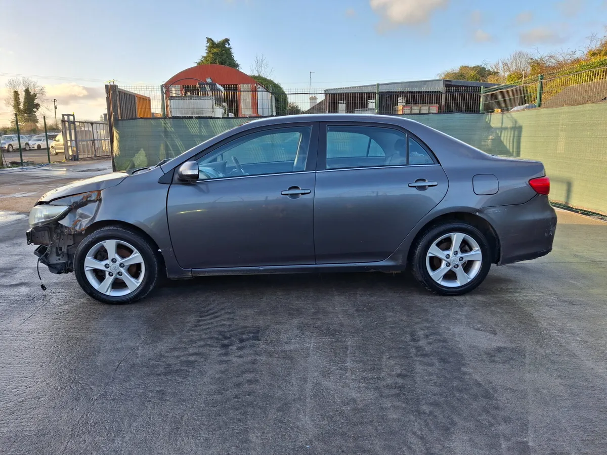 2011 Toyota Corolla  1.4 Diesel - Image 4