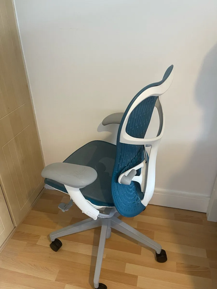 Herman Miller Mirra 2 Office Chair - Image 4