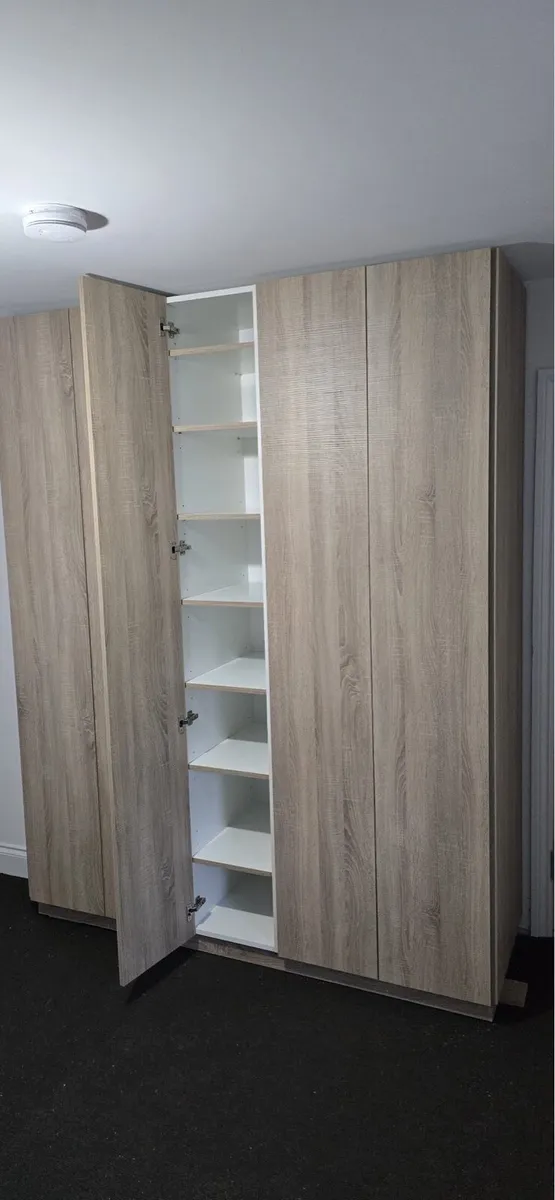 Wardrobes - Image 4
