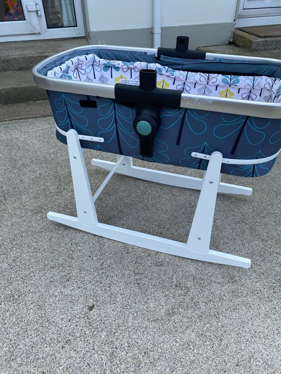 Baby crib and rocking stand - Image 2