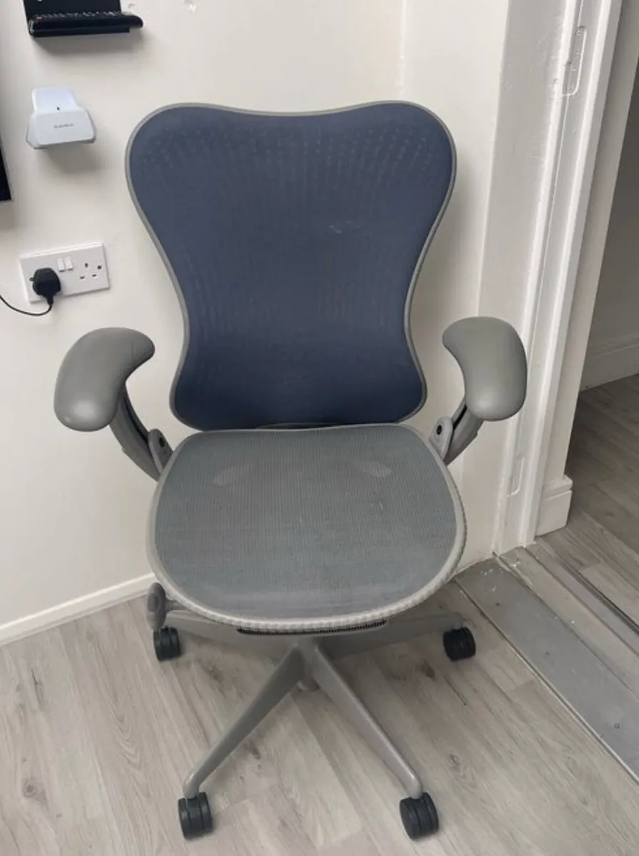 Herman Miller Mirra 1 Office Chair - Image 2