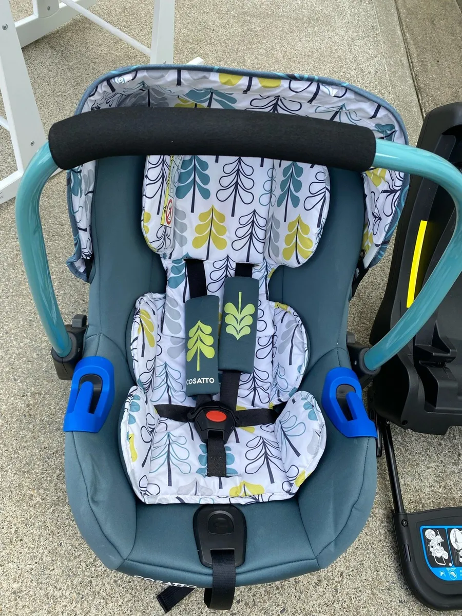 Car seat and isofix base - Image 1