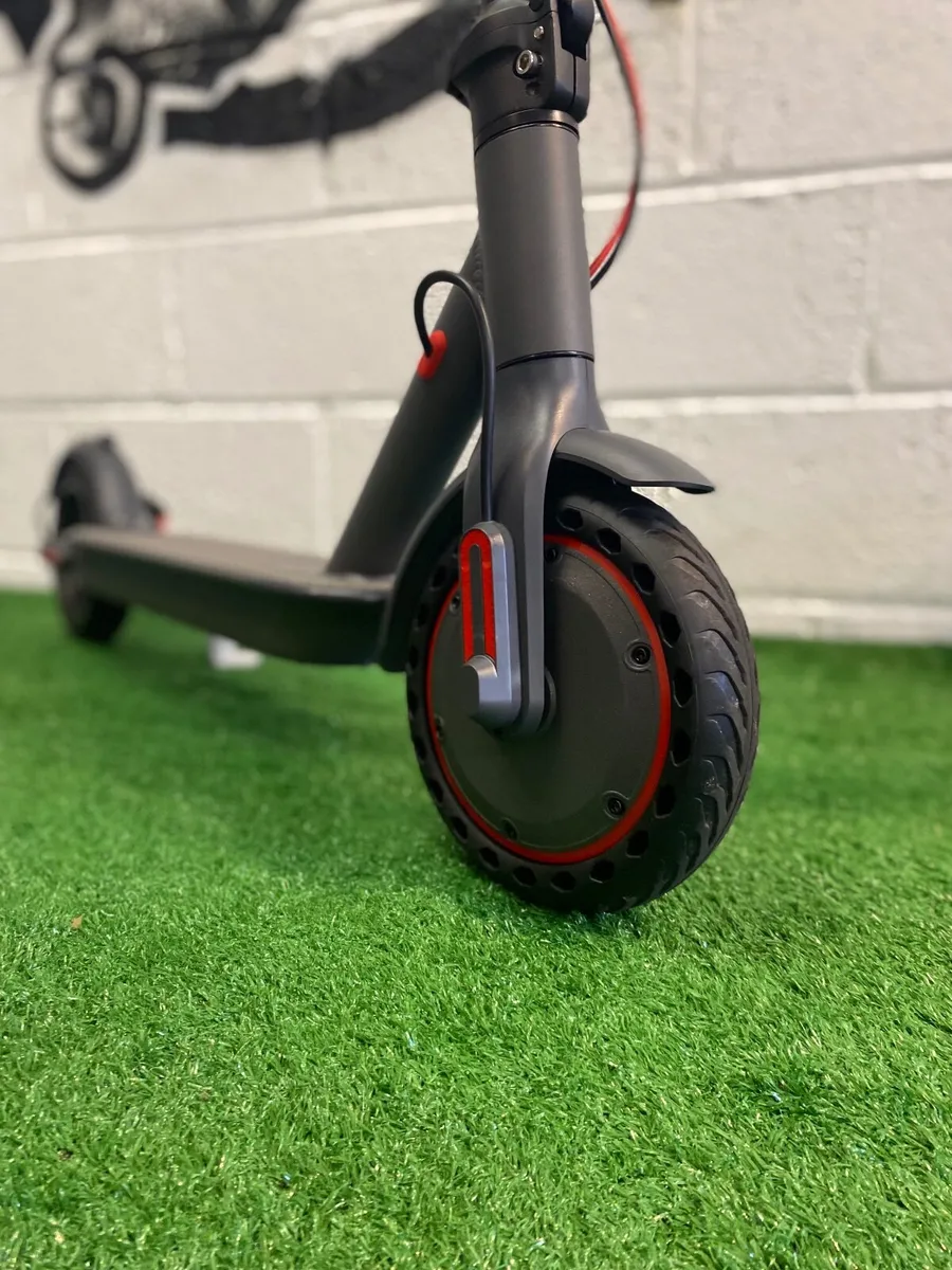 Electric Scooter - Aovo Pro ES80 - Image 3