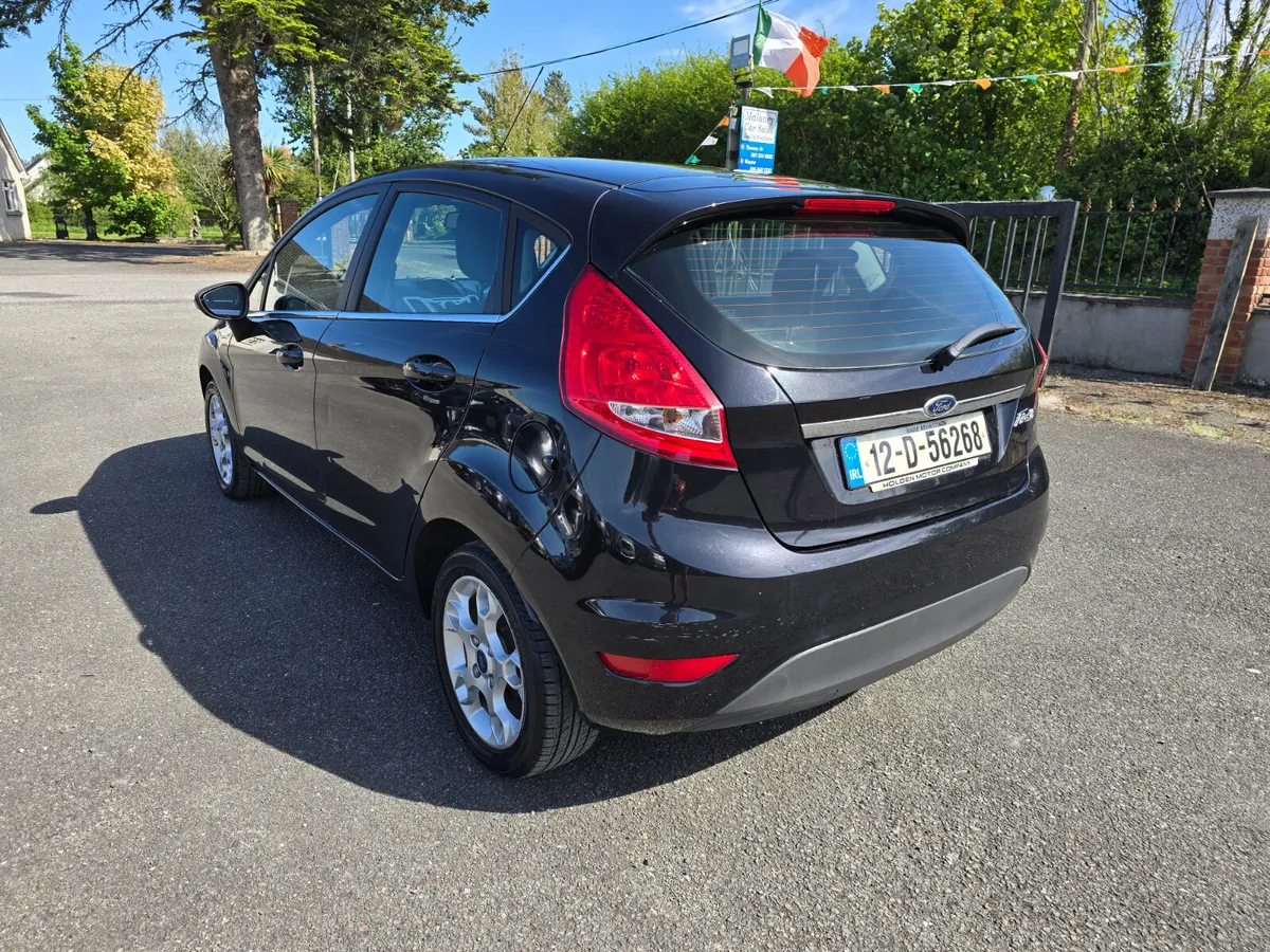 Ford Fiesta ZETEC ARGENTO 1.2 - Image 4