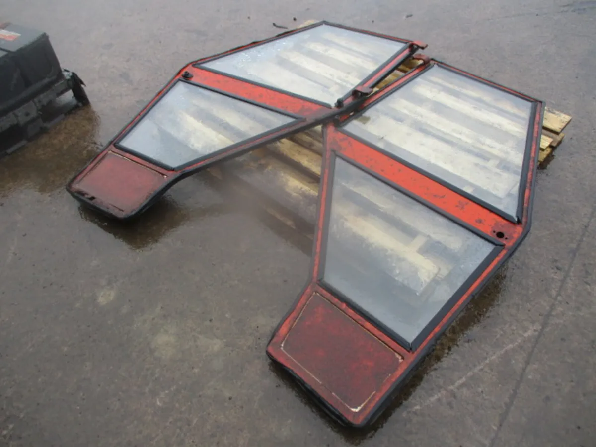 SHANKEY CAB DOORS FOR MF 265 275 290 - Image 3