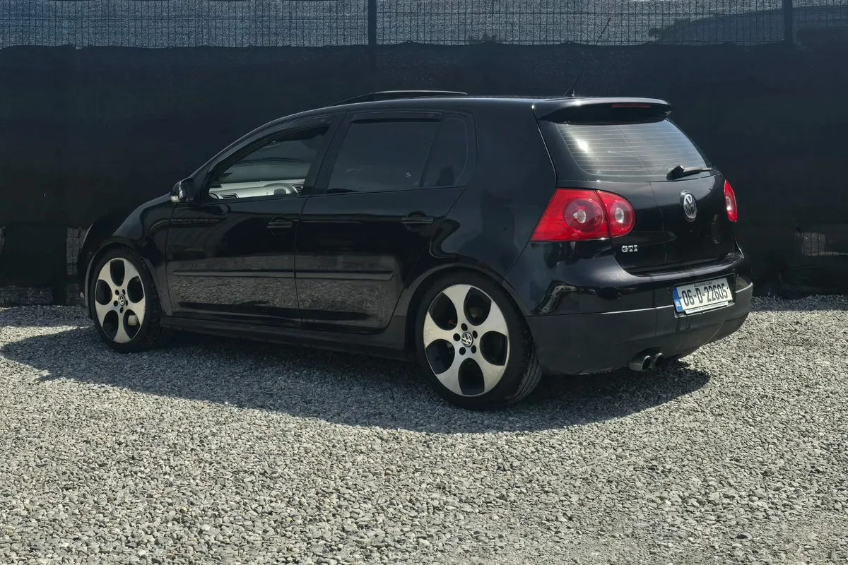 2006 VW GOLF GTI 6-SPEED MANUAL - Image 4