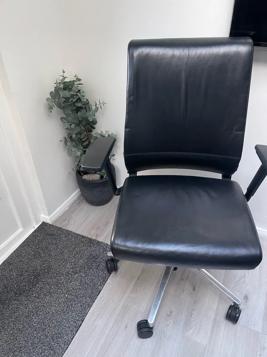 Steelcase Think Ergonomics Office Chair - Image 3