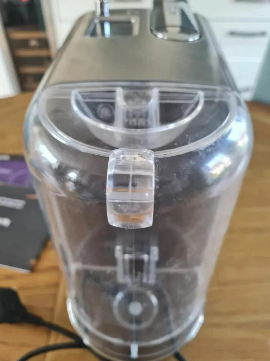 Sage Nespresso Creatista Plus Coffee Machine - Image 3