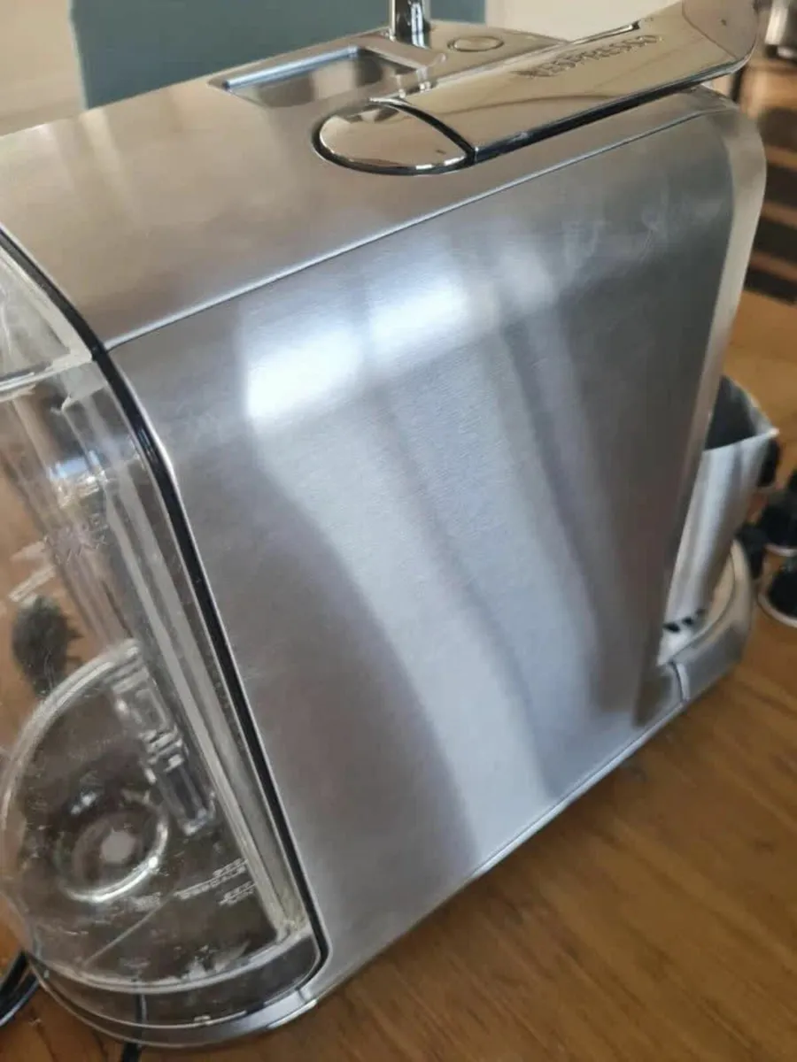 Sage Nespresso Creatista Plus Coffee Machine - Image 4