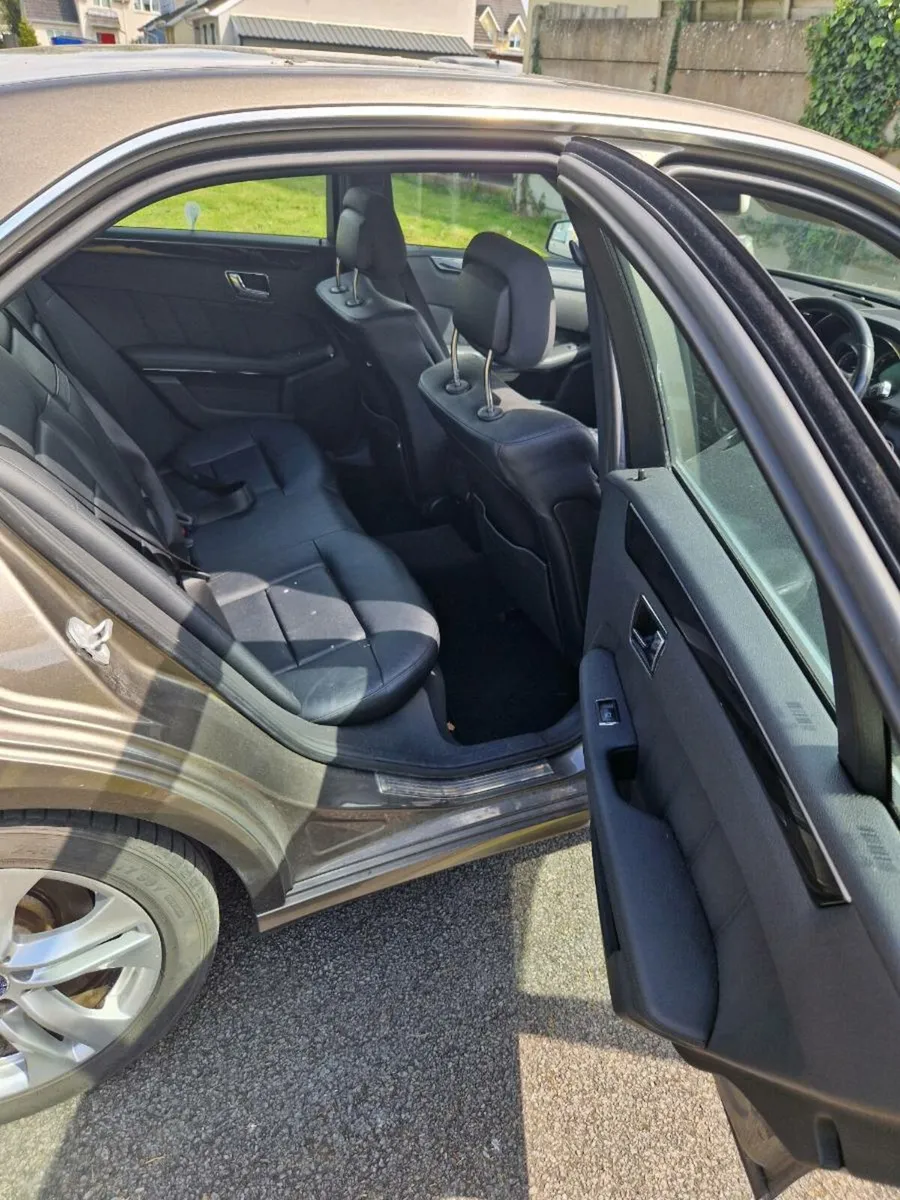 Mercedes Benz E350 avantgarde - Image 2