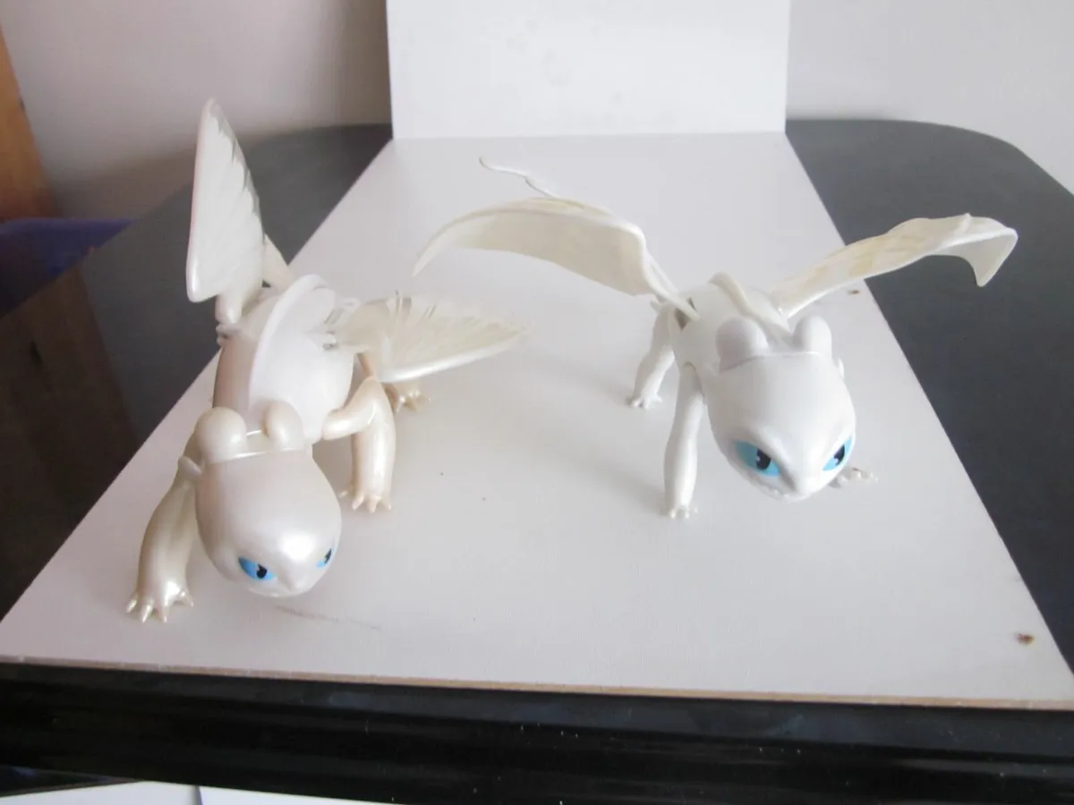 Spinmaster How to Train your Dragon Two Dragon Fig - Image 1