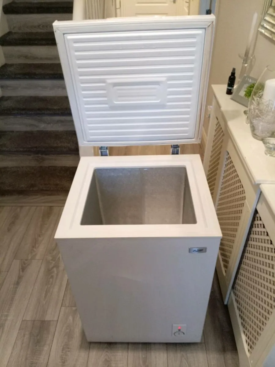 Chest Freezer - Image 2
