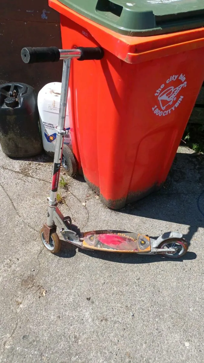 2 scooter - Image 2