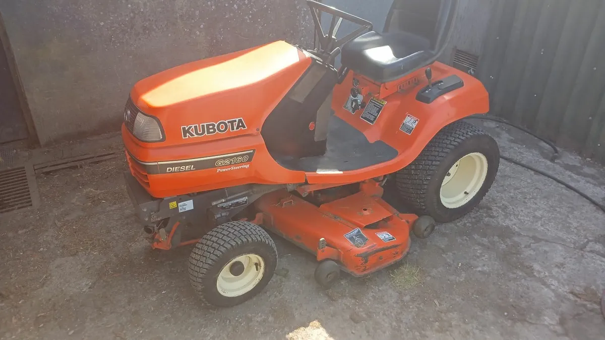 Ride on mower  kubota g2160 - Image 1