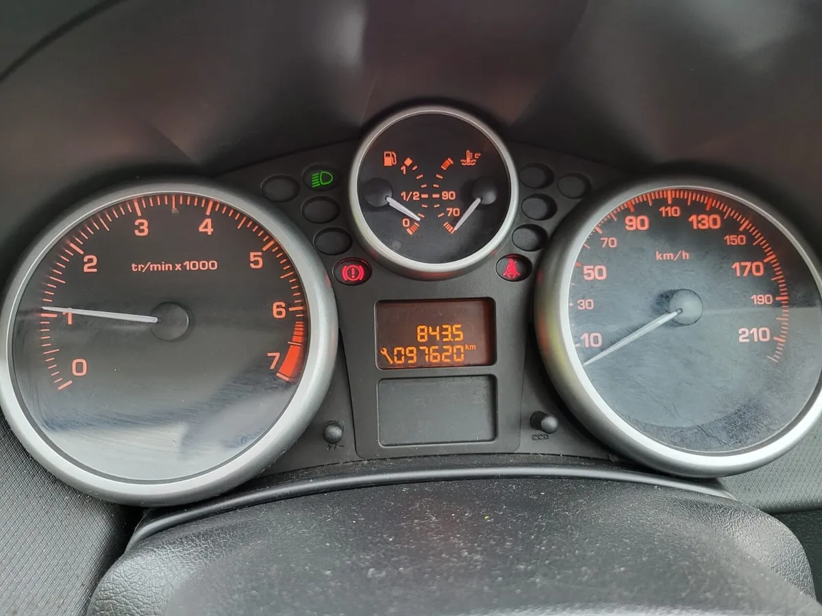 Peugeot 207 - Image 3