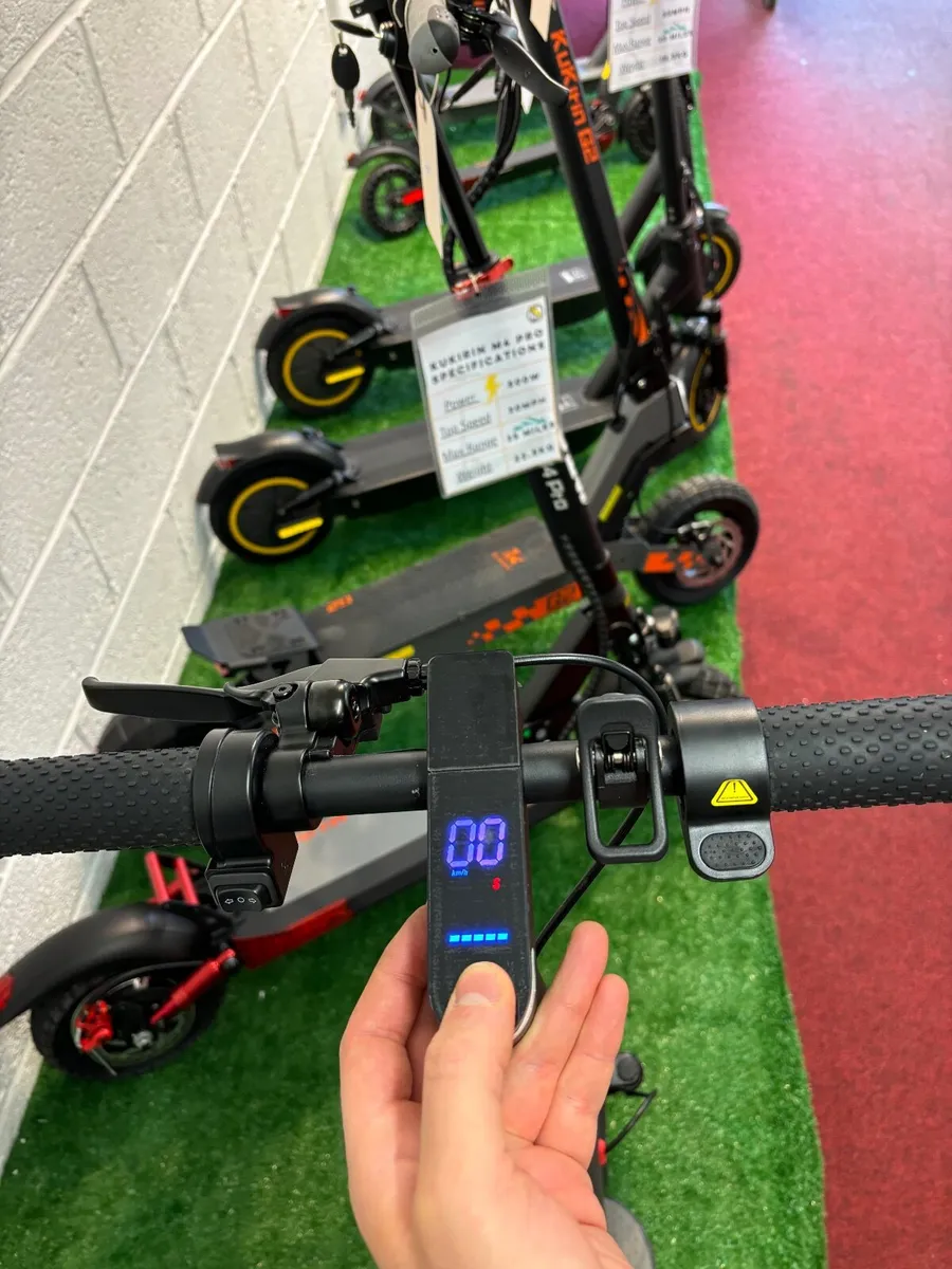 Electric Scooter - Aovo Pro AP07 - Image 4