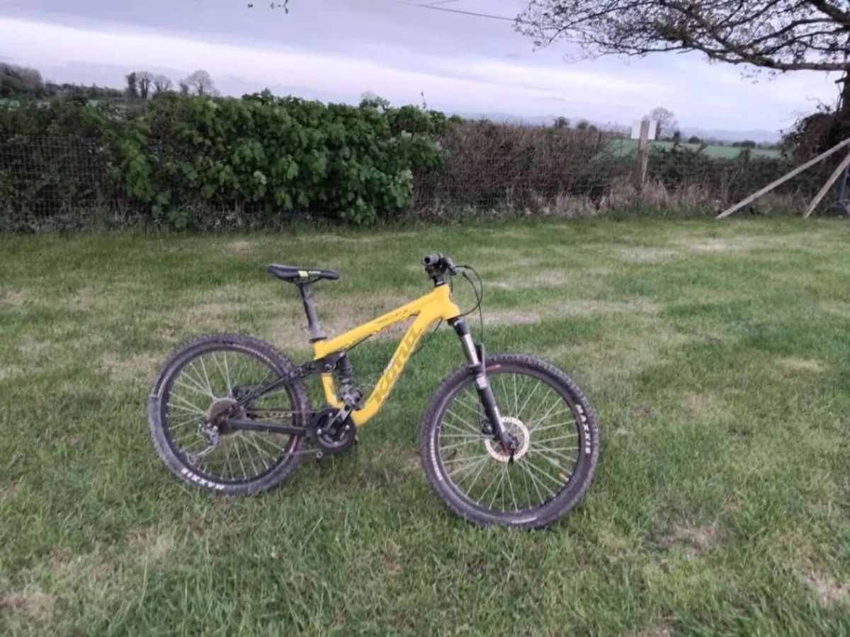 Down hill mountain bike - Image 3