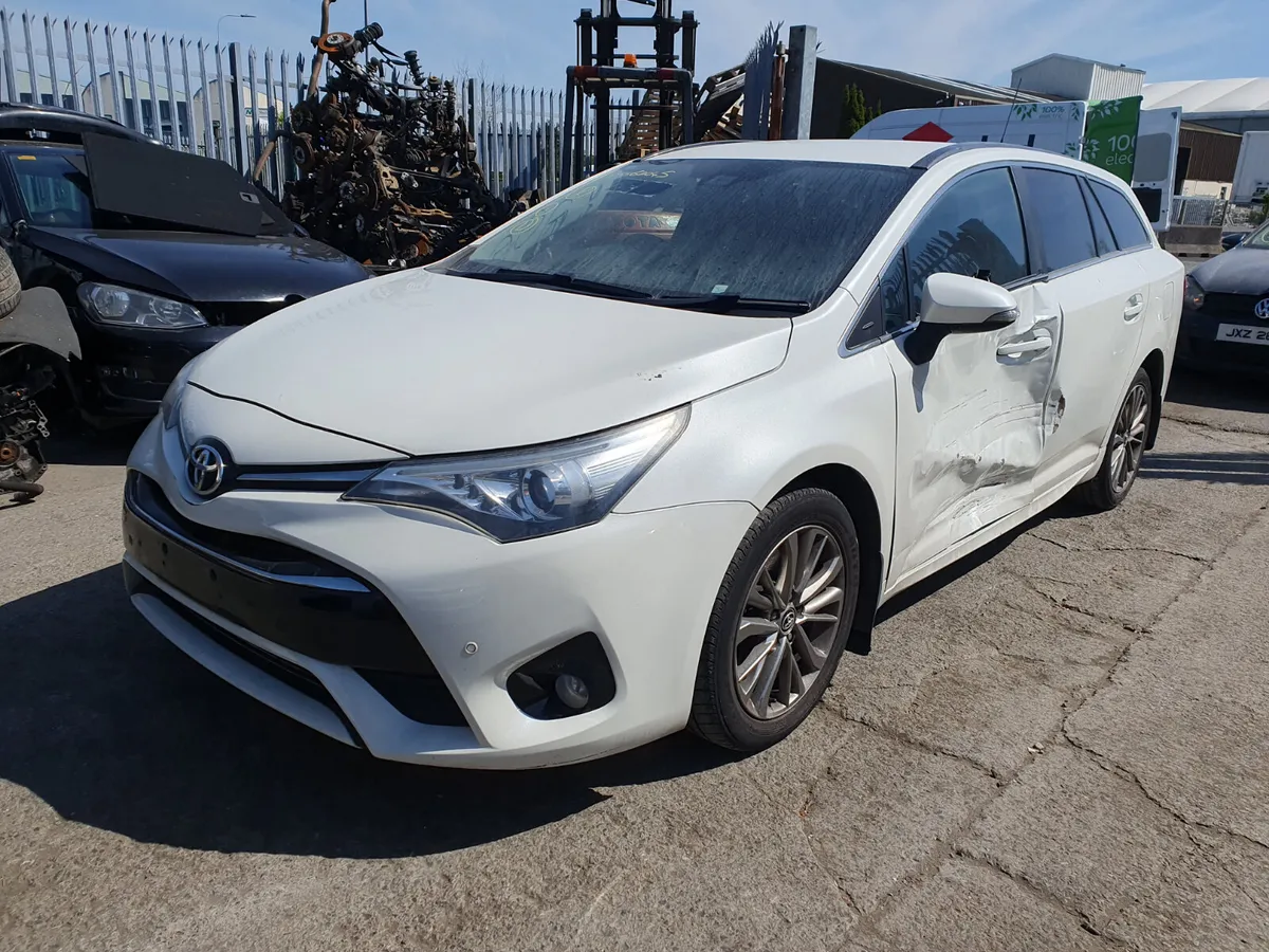 16 TOYOTA AVENSIS  2.0 D-4D (N47) FOR BREAKING - Image 1