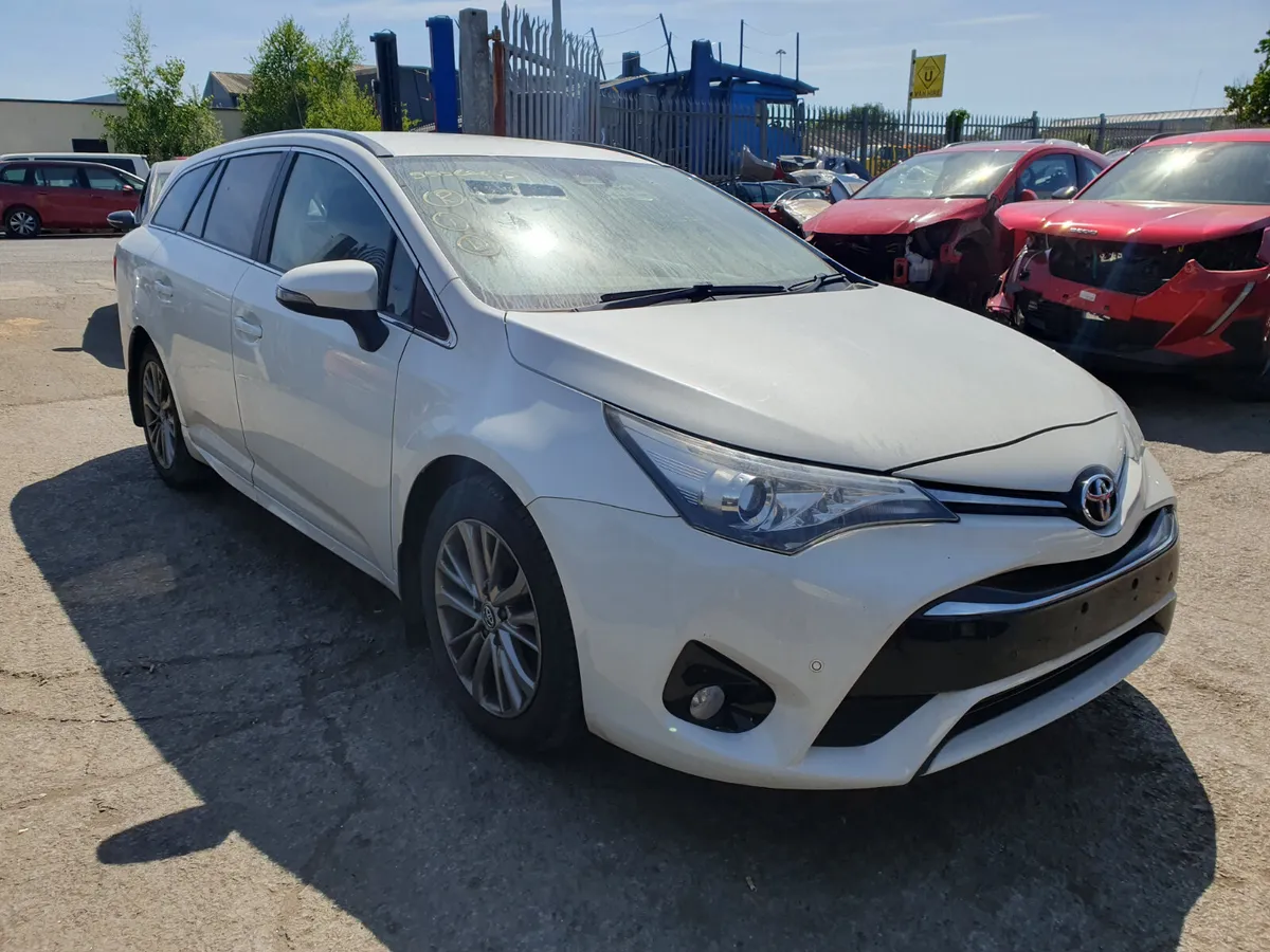 16 TOYOTA AVENSIS  2.0 D-4D (N47) FOR BREAKING - Image 2