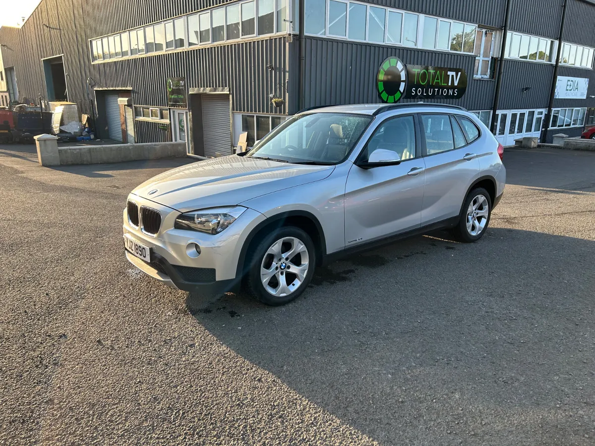 BMW X1 2014 2.0i se xdrive fully serviced & full m - Image 4