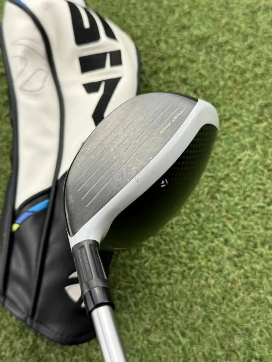 TAYLORMADE SIM 2 MAX #3 WOOD 15° / STIFF - Image 3