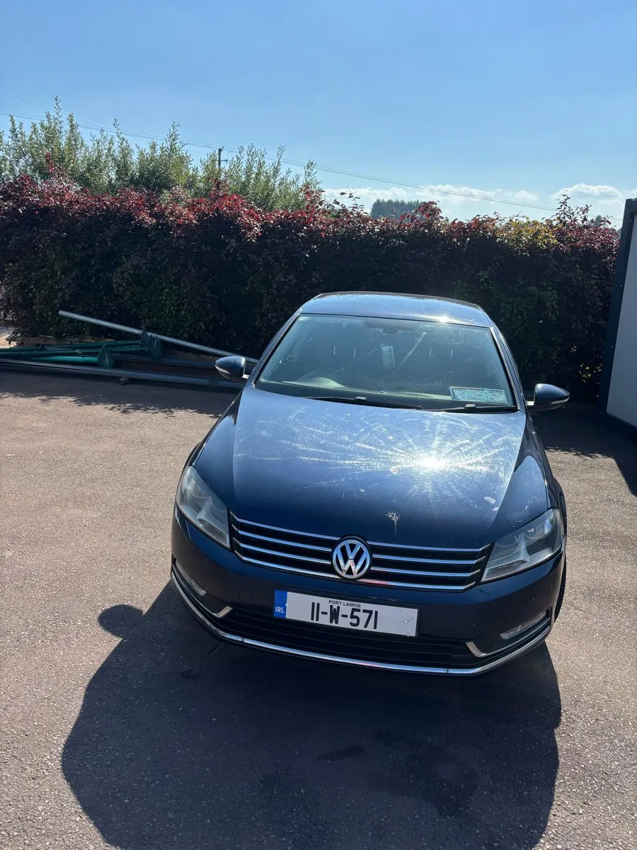 Volkswagen Passat - Image 1