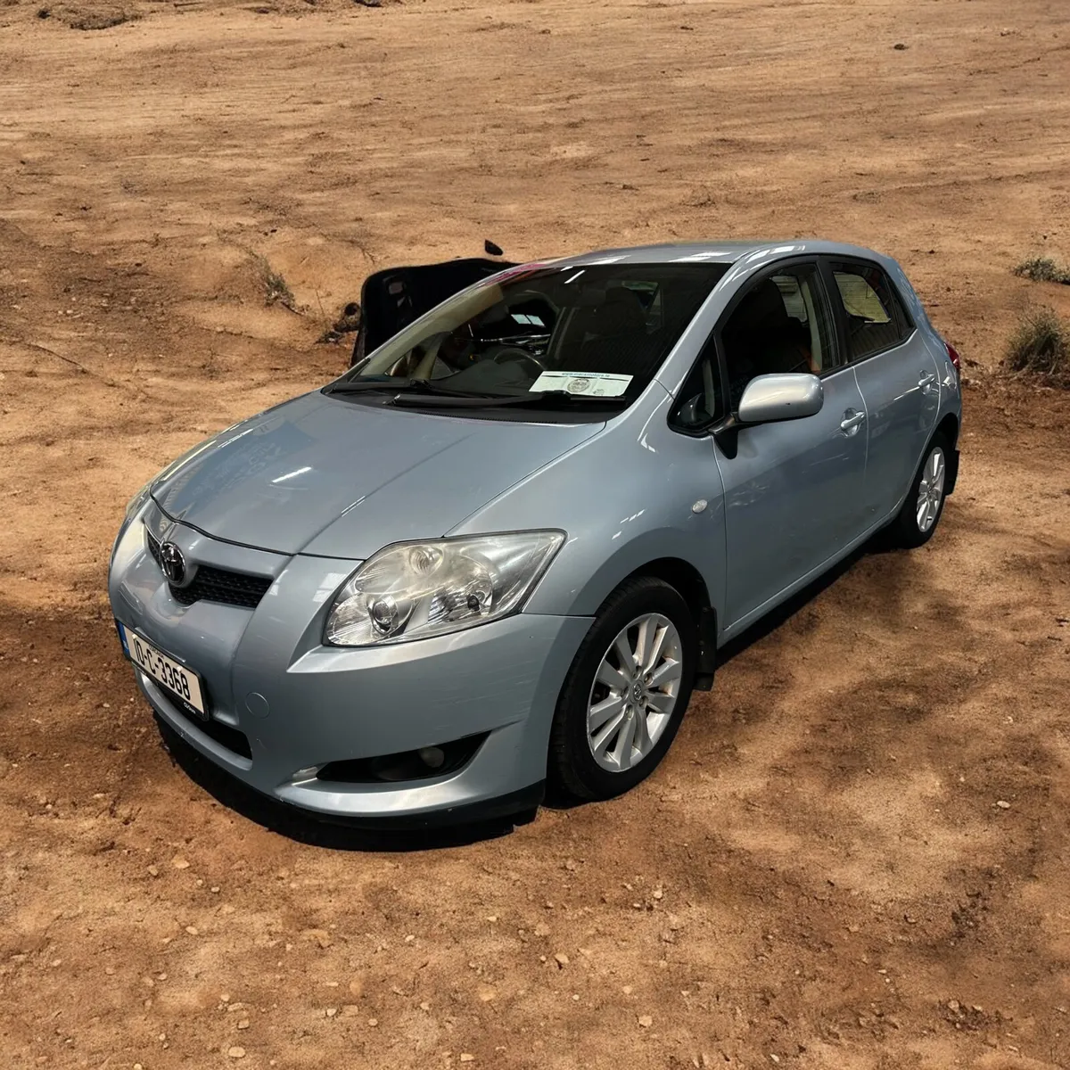 Toyota Auris 1.4 VVT-i Luna Petrol - Image 3