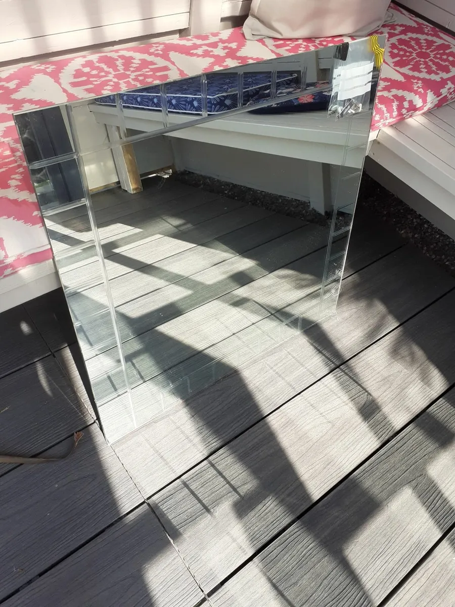 Mirrors - Image 3