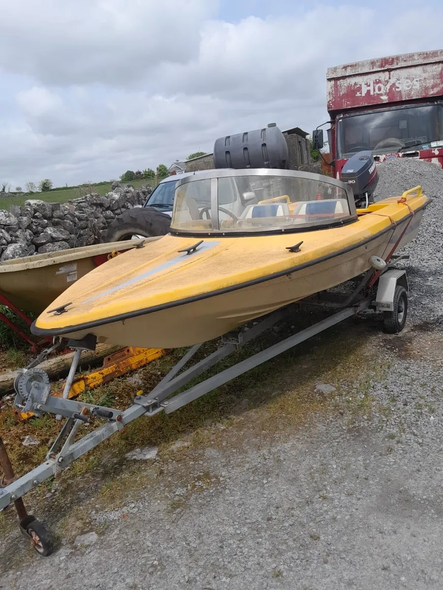 Boat - Image 1