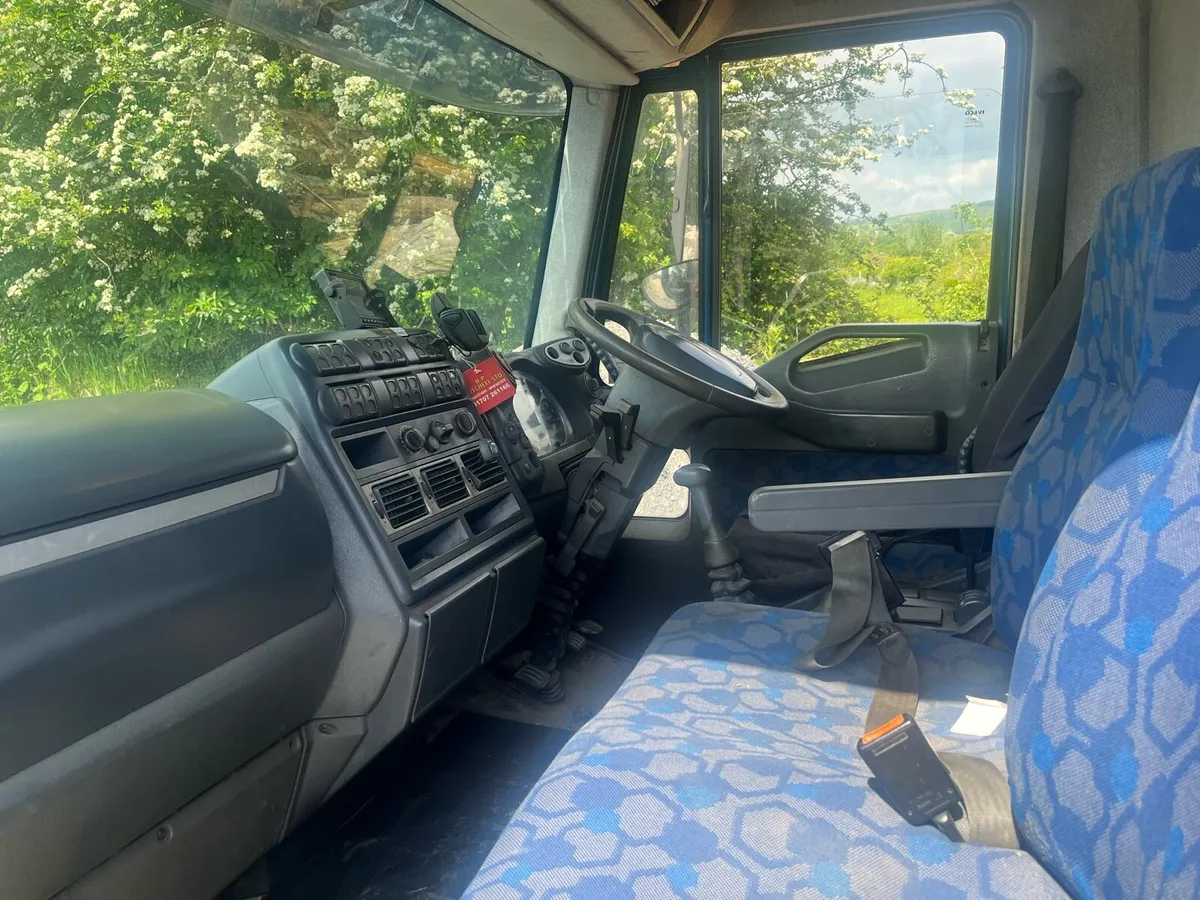 Iveco 75E18 - Image 2