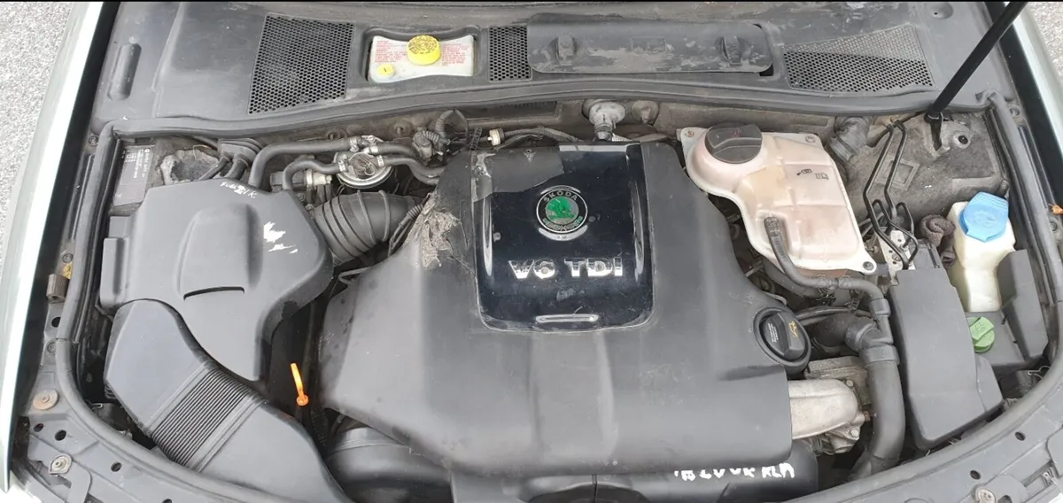 Skoda superb 2.5 v6 diesel - Image 4