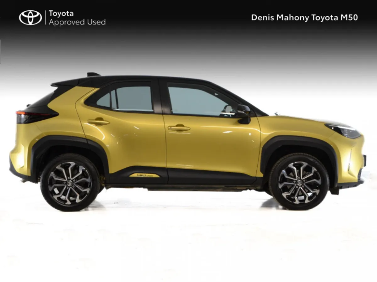 Toyota Yaris Cross Luna Sport Hybrid Auto - Image 3