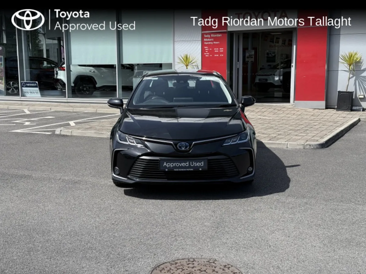 Toyota Corolla LUNA SALOON 4DR AUTO HYBRID - Image 2