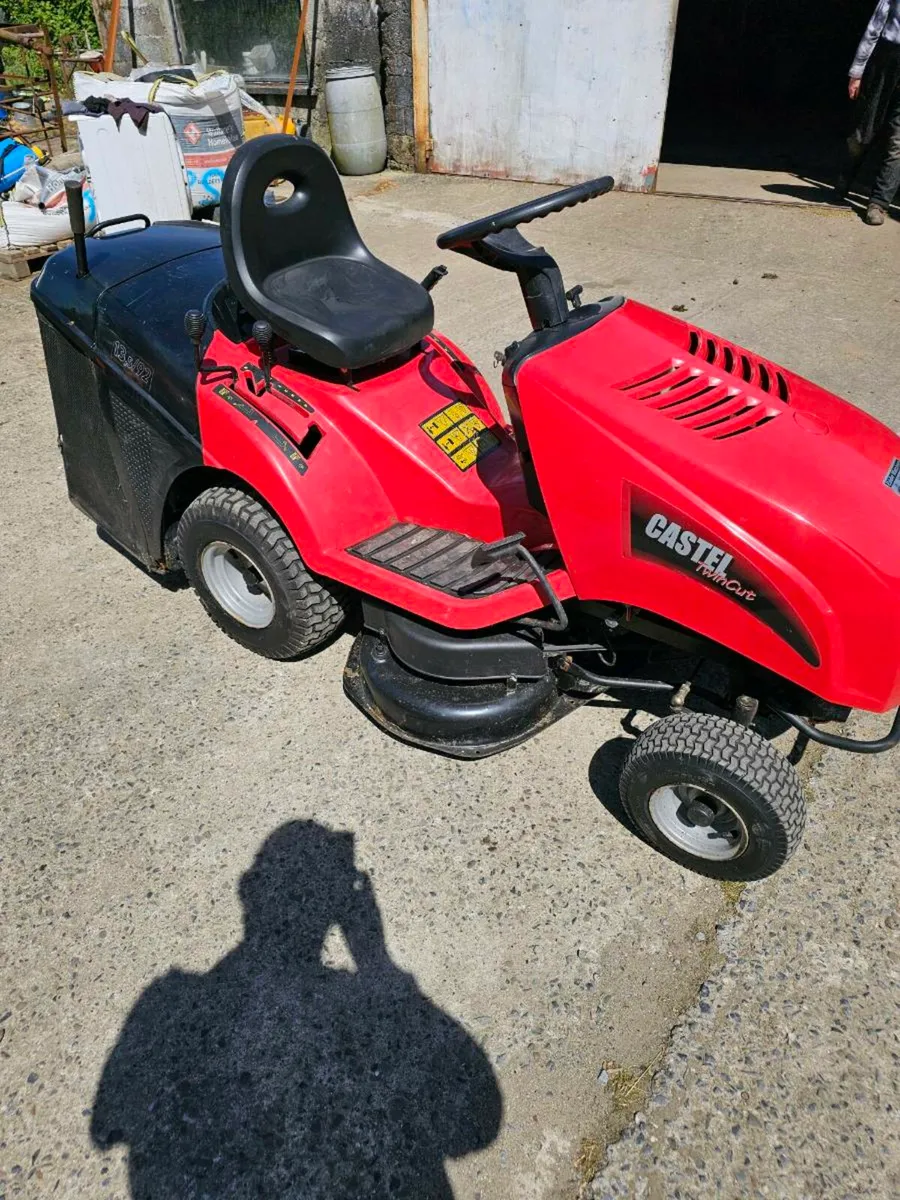 Ride on lawnmower - Image 4