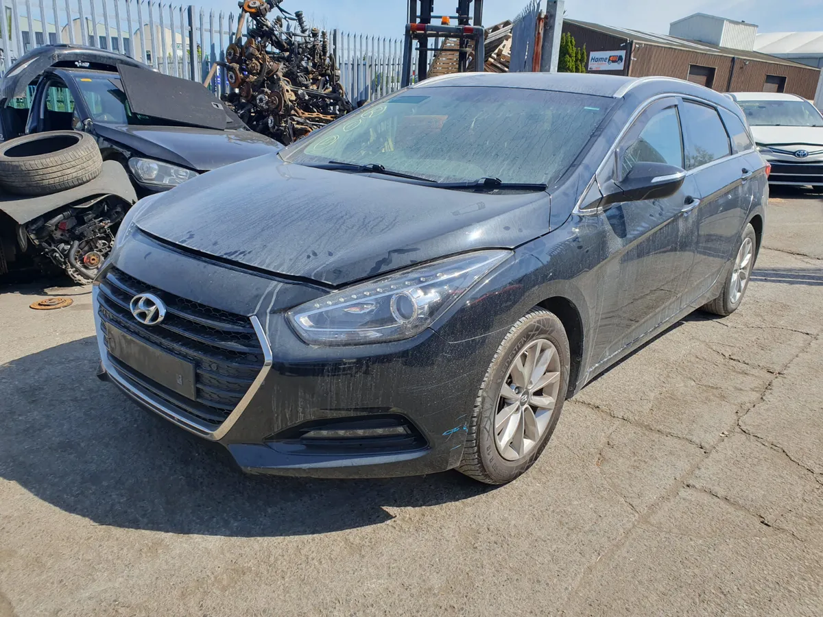 18 HYUNDAI I40  1.7 CRDI (D4FDH) FOR BREAKING - Image 2
